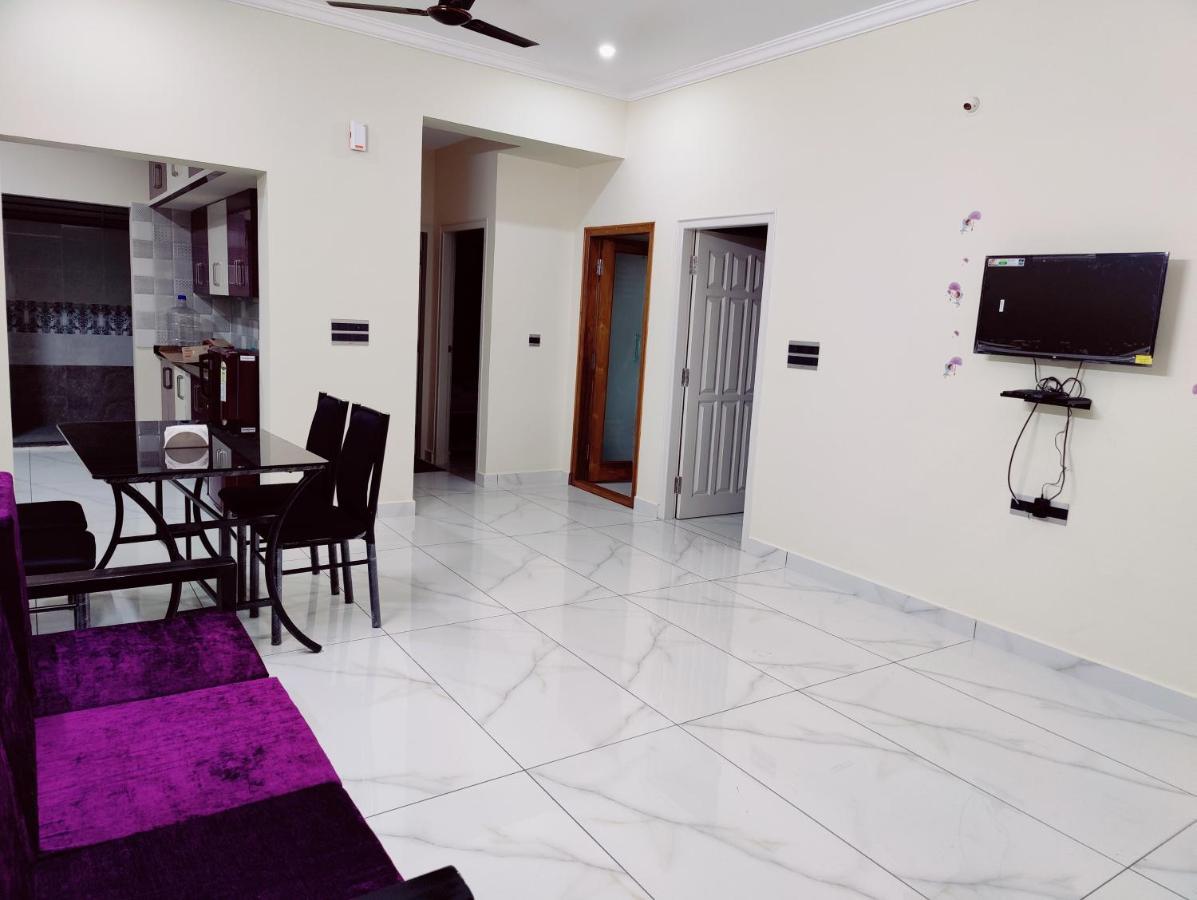 Floral Service Apartments Майсур Экстерьер фото